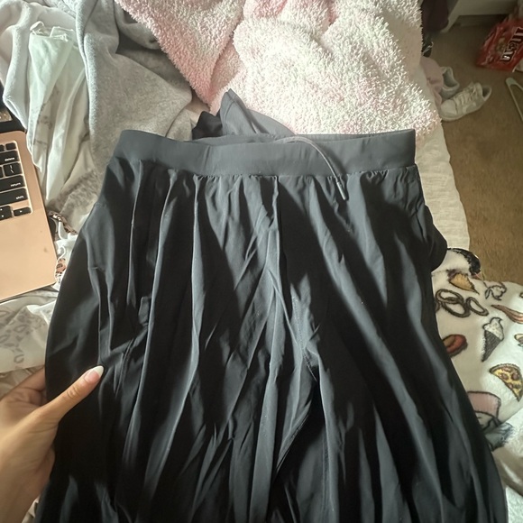 Lululemon men’s joggers - Picture 5 of 6